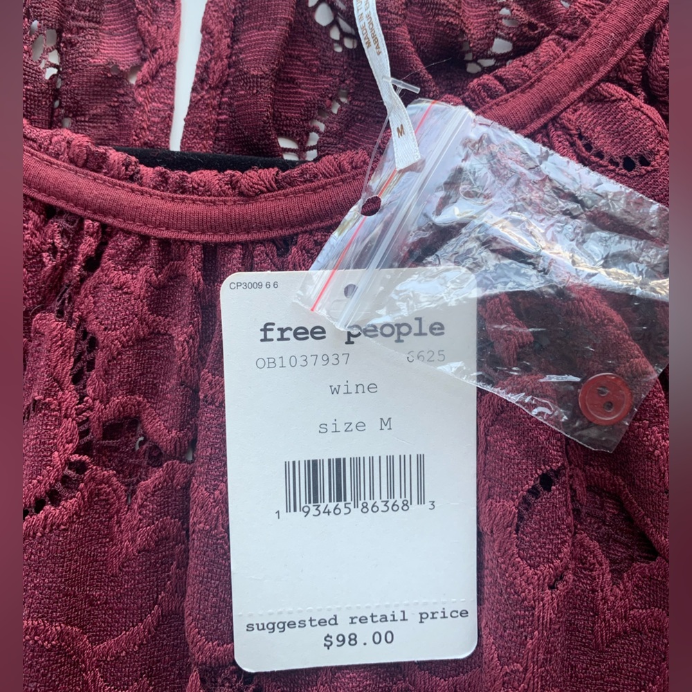 NWT Free People 'Olivia' Lace Flare Sleeve Top-size - Picture 6 of 7